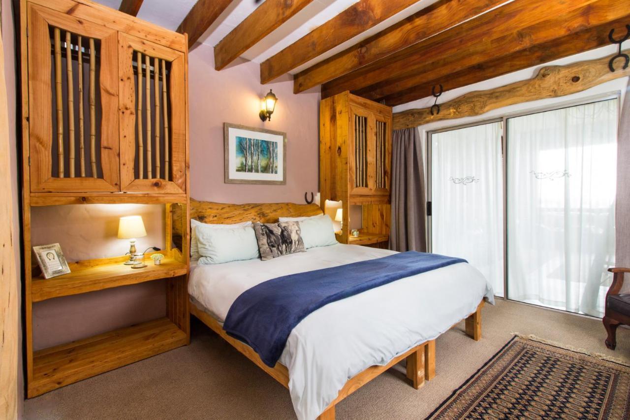 Tniqua Stable Inn Plettenberg Bay Exterior photo